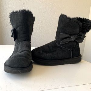 Ugg short boots